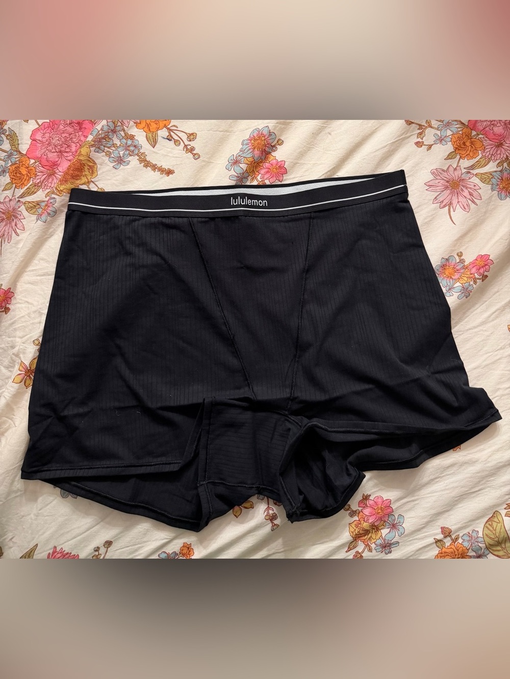 NWT Lululemon Women’s boy short underwear size L